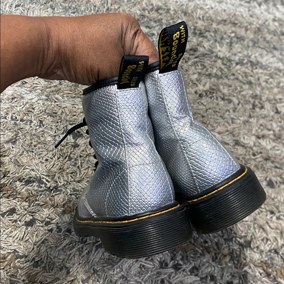Dr. Martens 1460 kids Metallic Silver Combat Boots sz 2 great condition - Picture 5 of 10